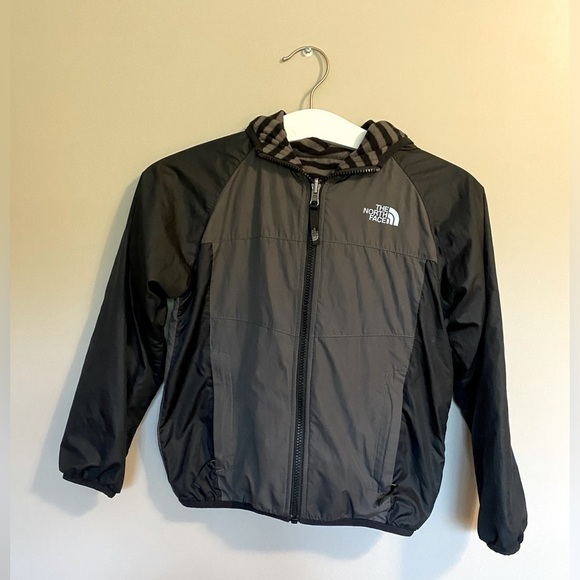 The North Face Other - Kids reversible North Face fleece zip up jacket, black and gray